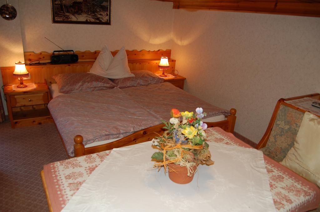 Haus Elfriede Appartement Millstatt Buitenkant foto
